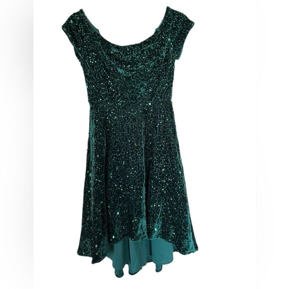 MORGAN & CO Green Velvet Sequined Off-the-Shoulder Fairy Dress 3 - Picture 5 of 15